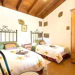 Cozy House With Pool In San Cristóbal De La Laguna, 70 M²