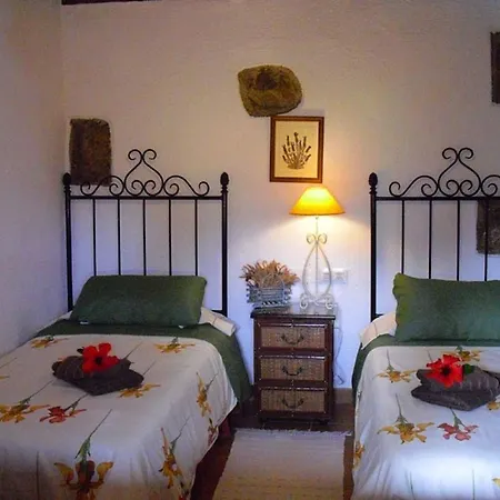 Cozy House With Pool In San Cristobal De La Laguna, 70 M² *