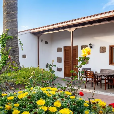 Cozy House With Pool In San Cristobal De La Laguna, 70 M² Vakantiehuis