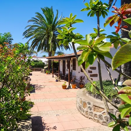 Cozy House With Pool In San Cristobal De La Laguna, 70 M² *