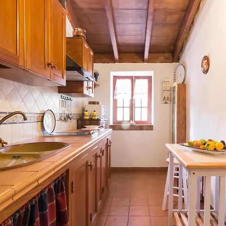 Cozy House With Pool In San Cristobal De La Laguna, 70 M² Vakantiehuis