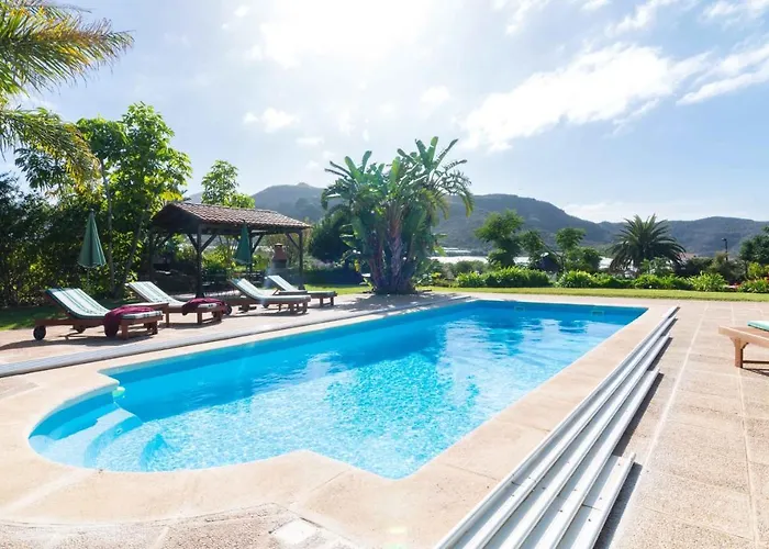 Cozy House With Pool In San Cristobal De La Laguna, 70 M² * 拉拉古纳