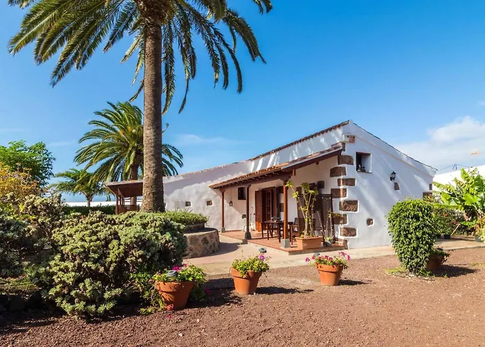 Cozy House With Pool In San Cristobal De La Laguna, 70 M² 度假居 *